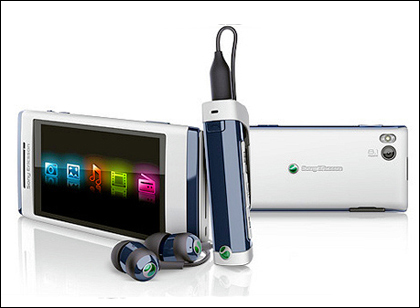 Sony Ericsson Aino, выполненный в формфакторе «слайдер», оснащен 3-дюймовым сенсорным TFT-экраном. 